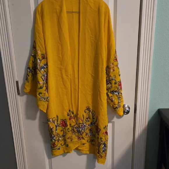 Yellow 3/4 Sleeve Embellished Kimono - Picture 2 of 4